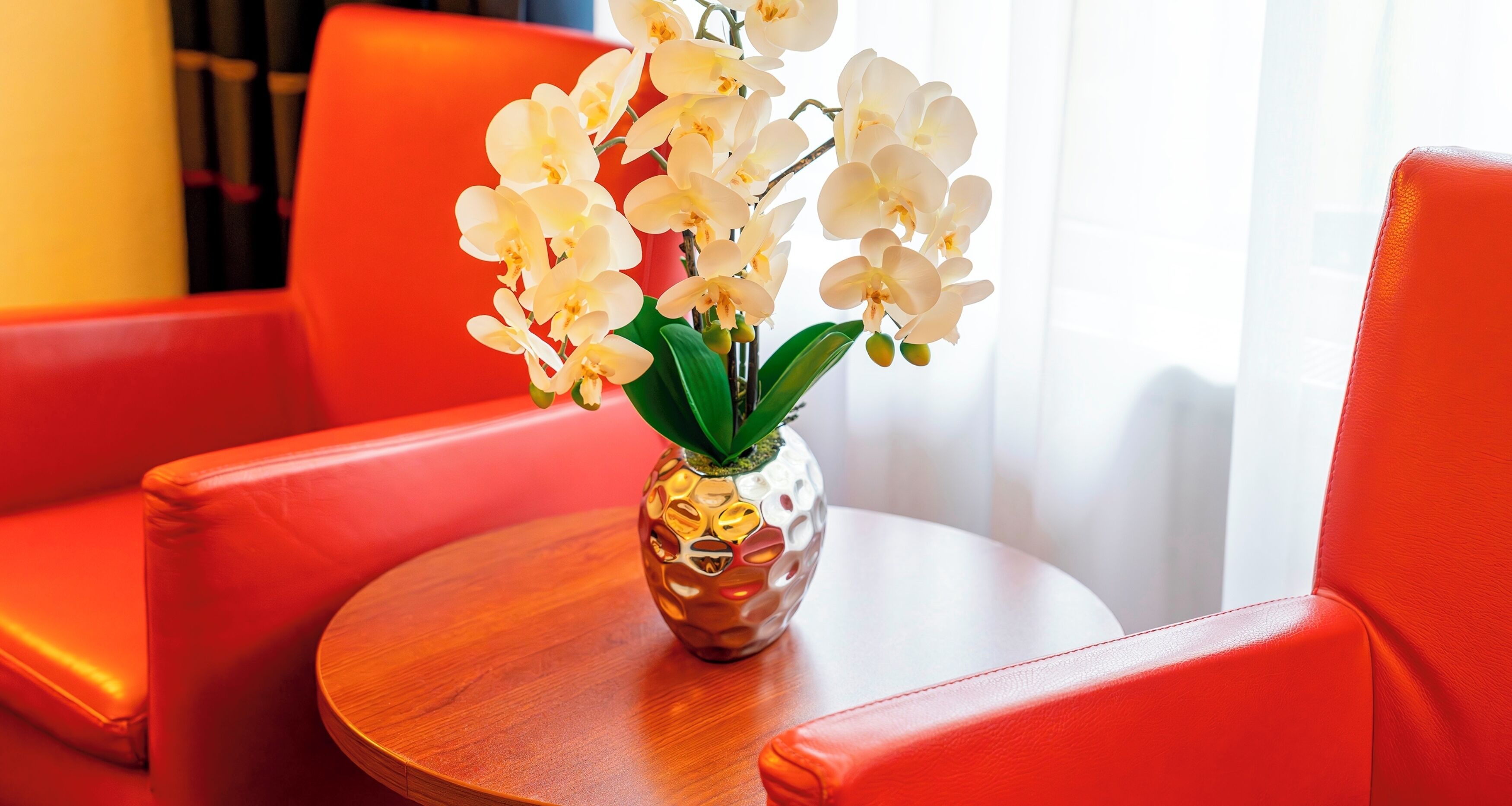 1 bedroom, hypo-allergenic bedding, desk, iron/ironing board