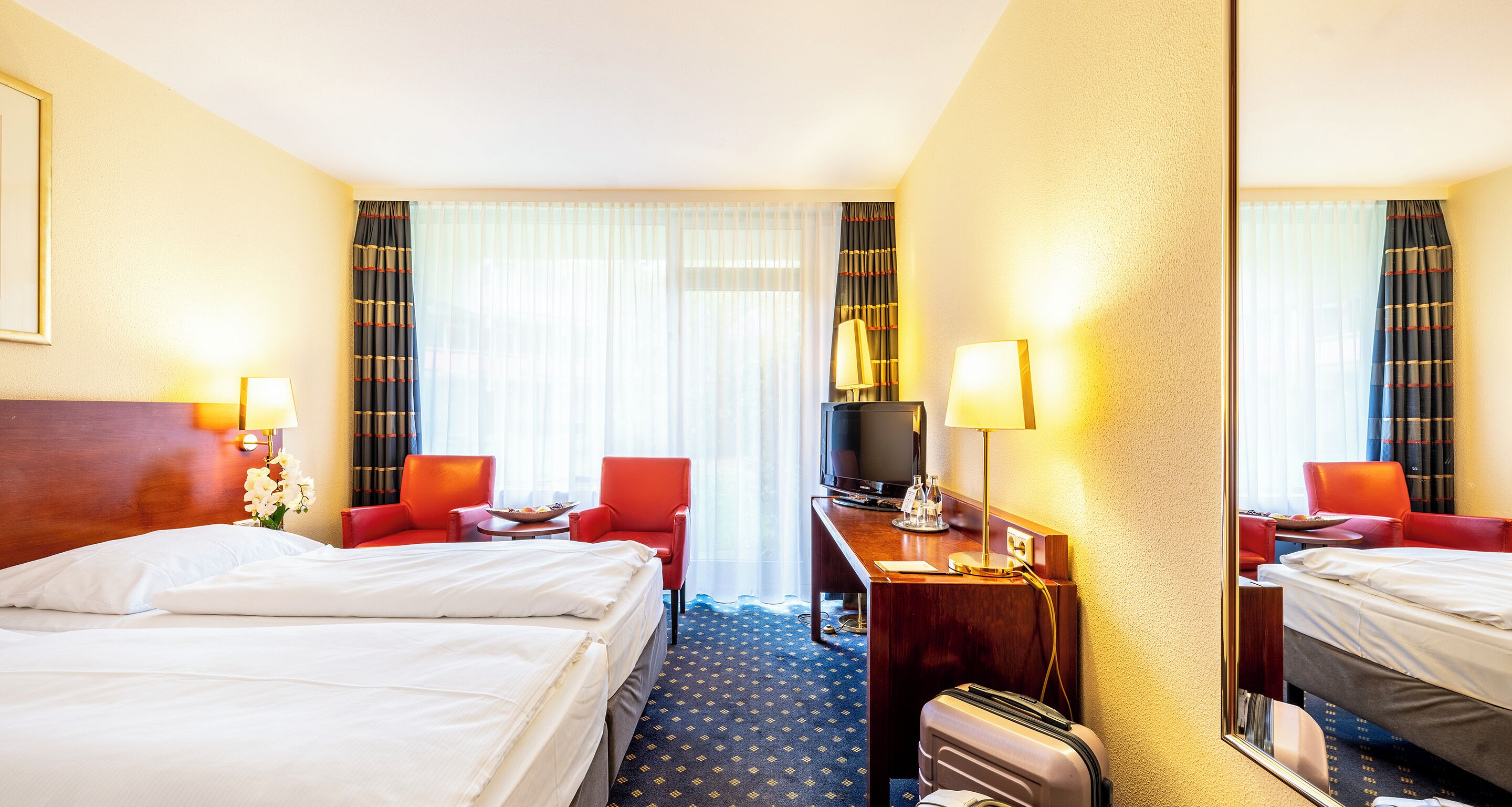 低過敏寢具、書桌、熨斗/熨衣板、折疊床/加床