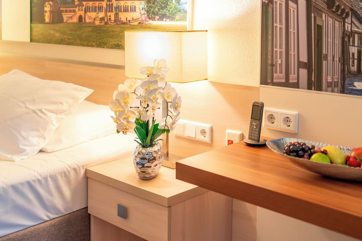 1 bedroom, hypo-allergenic bedding, desk, iron/ironing board