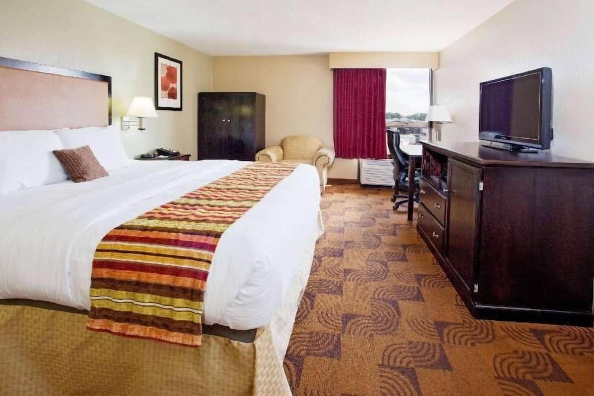 Premium bedding, desk, blackout curtains, iron/ironing board