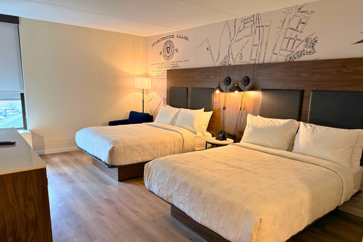 Premium bedding, down duvets, in-room safe, desk