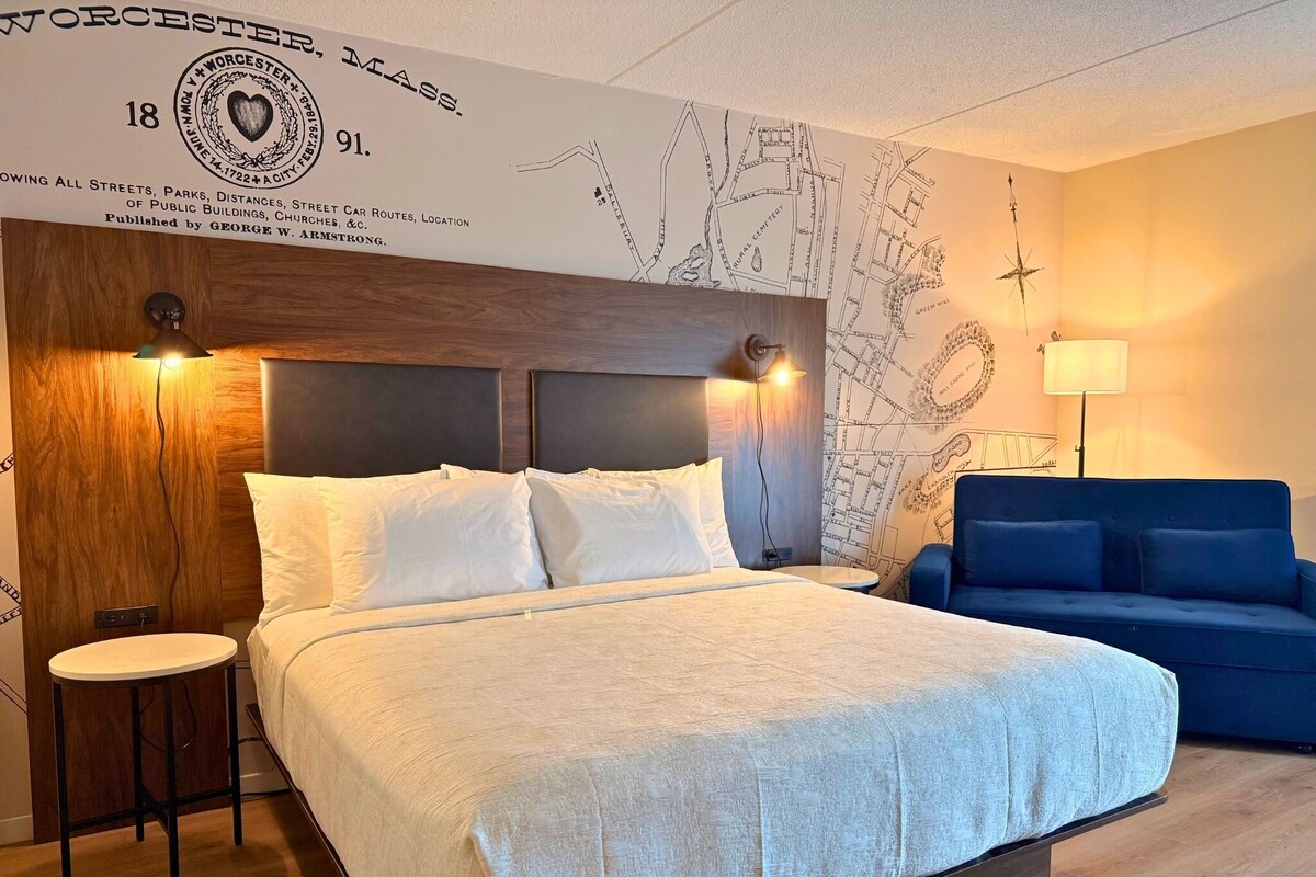 Premium bedding, down duvets, in-room safe, desk