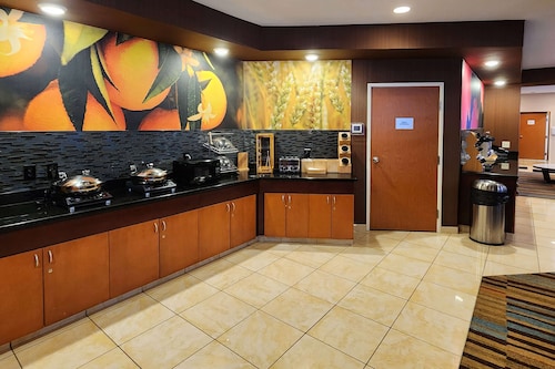 AmericInn by Wyndham St. Cloud MN Shopping Area