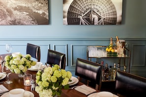 Breakfast, lunch, dinner and brunch served  - The Stanford Park Hotel (Menlo Park)