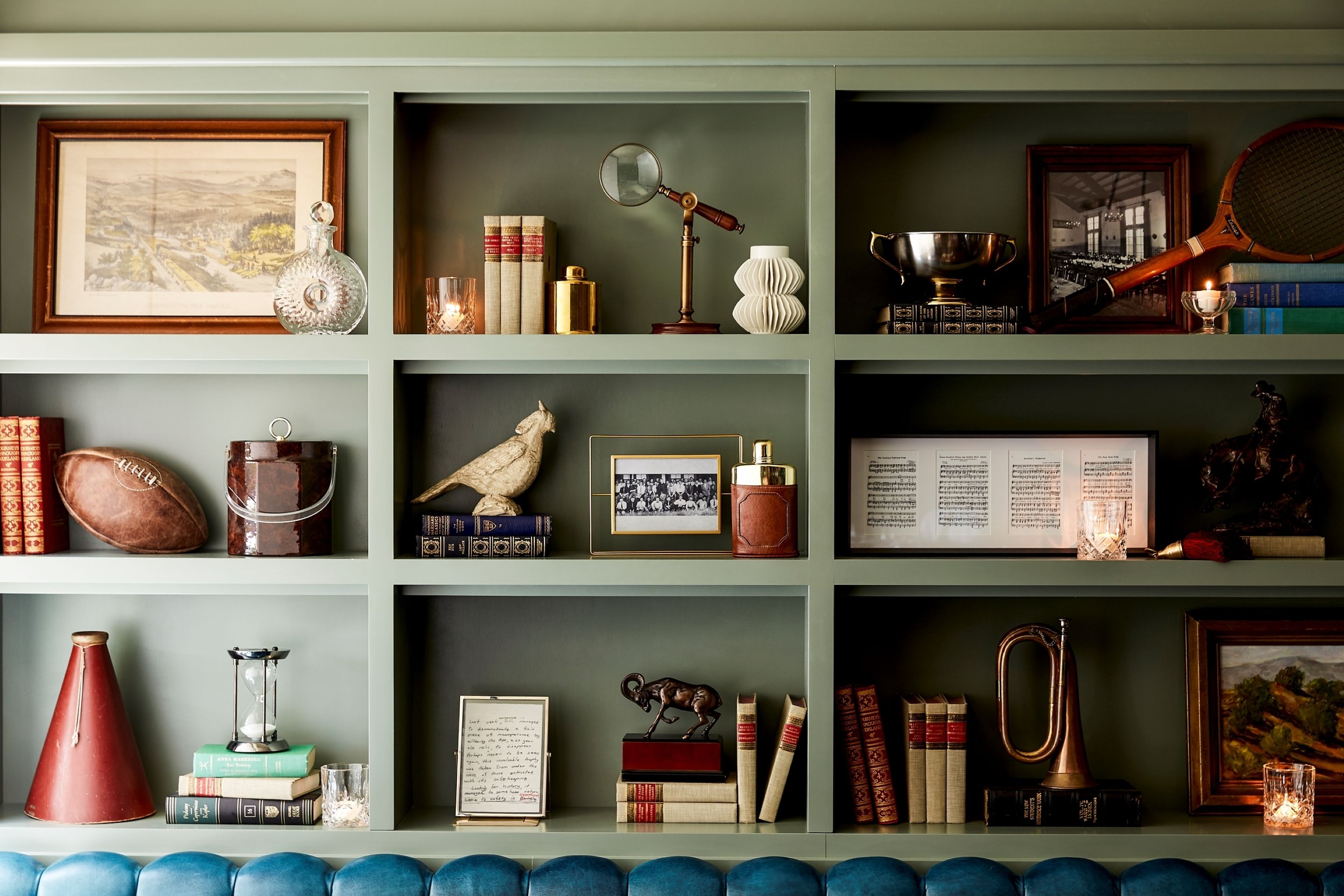 breakfast, lunch, dinner served; american cuisine