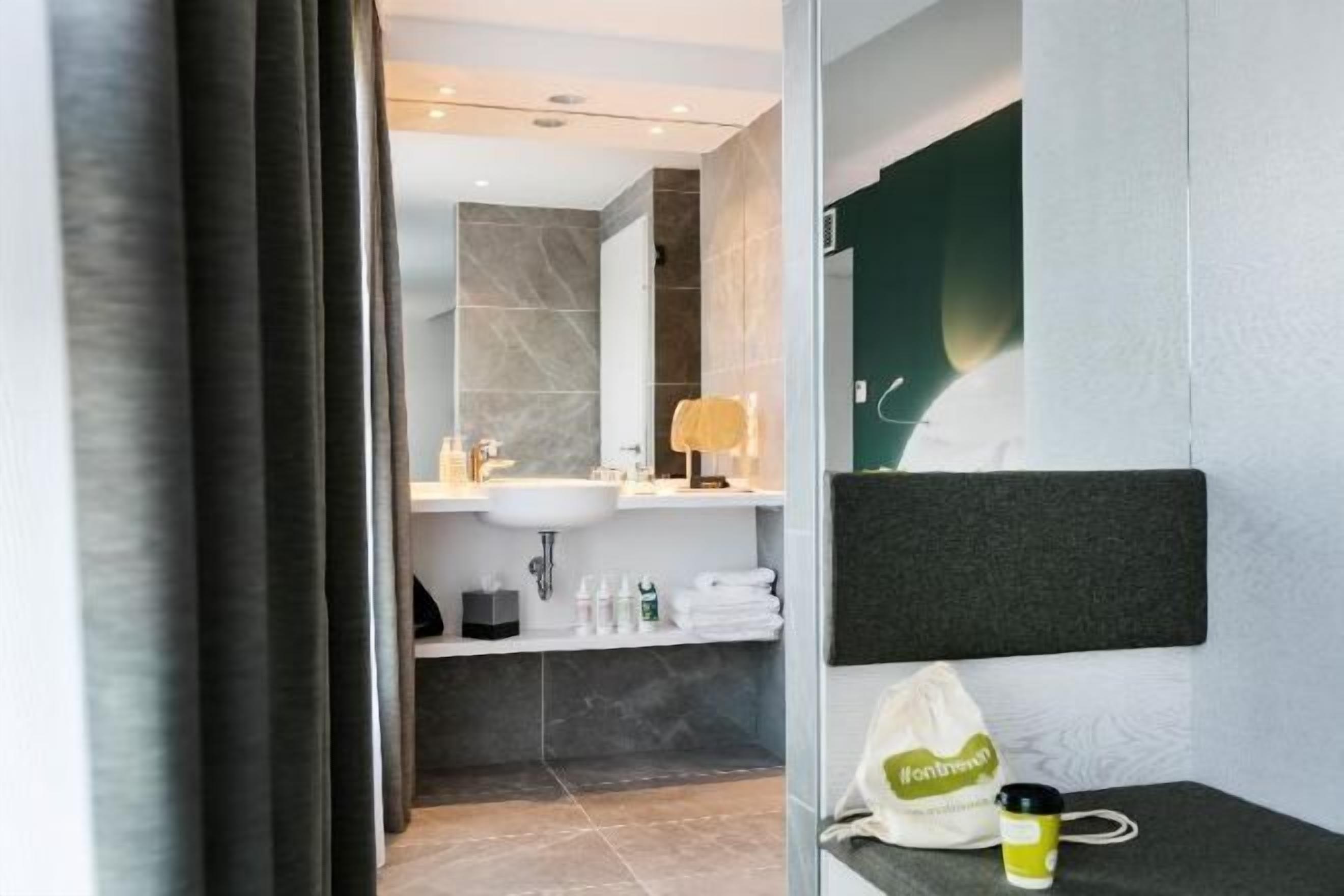 浴室 | 淋浴設備、免費梳洗用品、風筒、提供毛巾