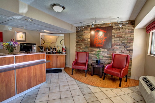 Red Roof Inn Pensacola – I-10 at Davis Highway