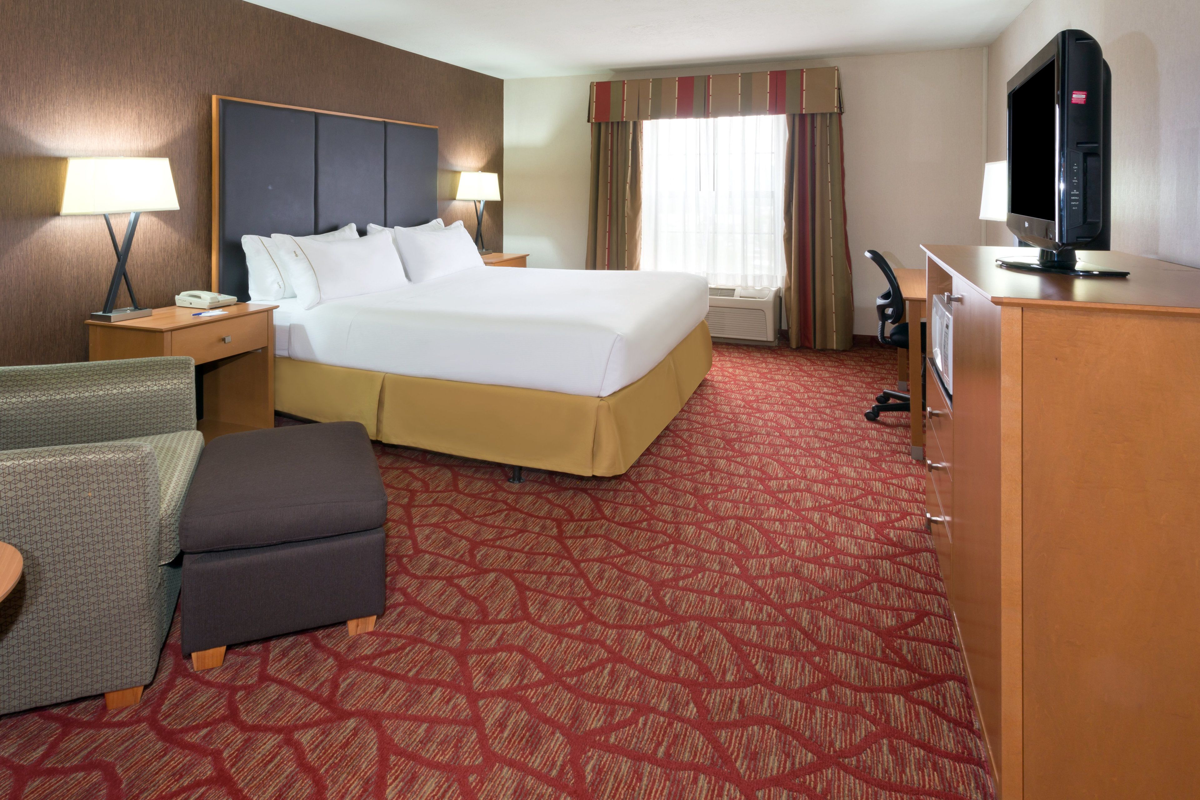 Standard Room, 1 King Bed