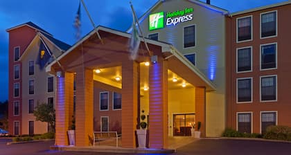 Holiday Inn Express Grants Pass by IHG