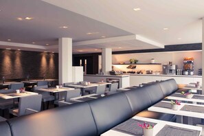 Der serveres aftensmad