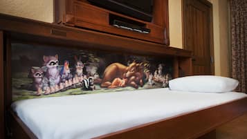 Coffres-forts dans les chambres, fer et planche Ă repasser