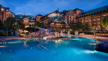 2 outdoor pools, pool umbrellas, sun loungers
