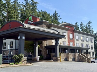 Holiday Inn Express Portland South-Lake Oswego by IHG