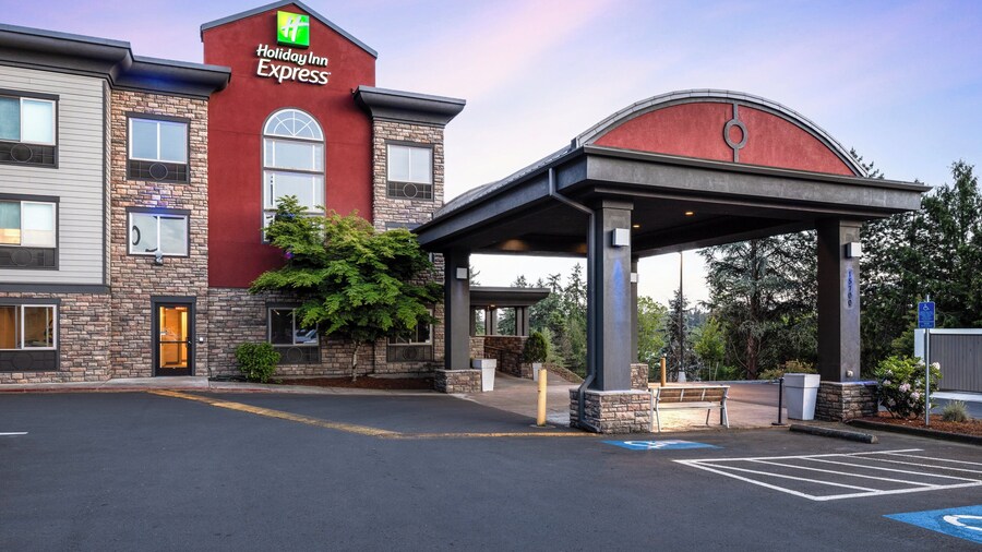 Holiday Inn Express Portland South-Lake Oswego by IHG