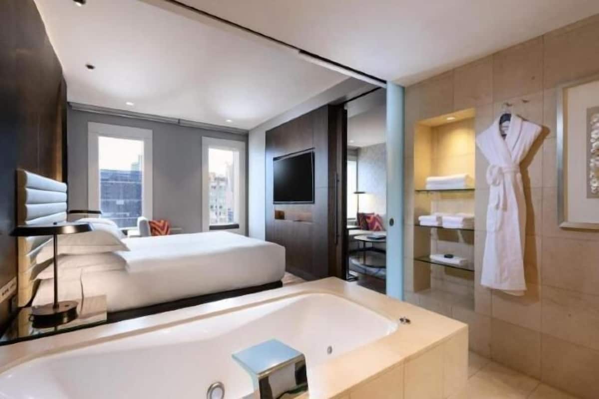 Literie hypoallergénique, couette en duvet, coffre-fort, bureau