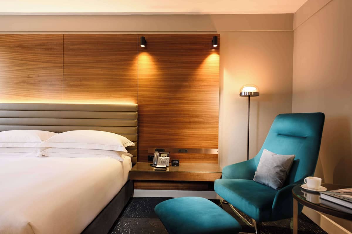 1 Schlafzimmer, Allergikerbettwaren, Daunenbettdecken, Zimmersafe