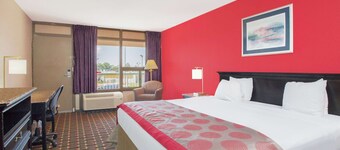 Ramada Hotel & Conference Center by Wyndham Edgewood