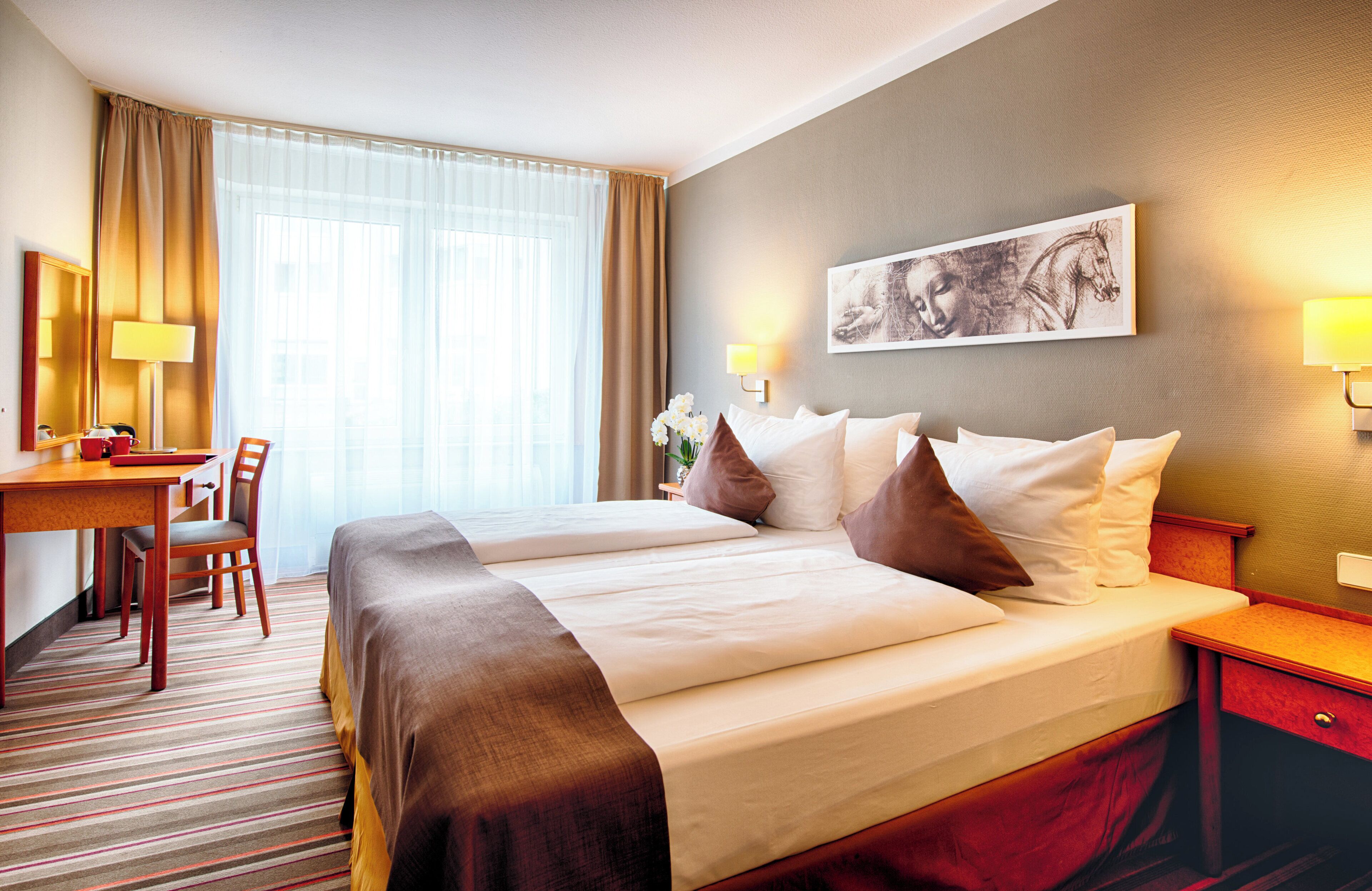 Superior Room | Hypo-allergenic bedding, in-room safe, soundproofing, iron/ironing board