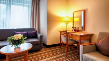 Hypo-allergenic bedding, in-room safe, soundproofing, iron/ironing board