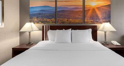 Days Inn by Wyndham Columbia Kentucky