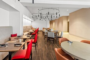 Restaurant - Hilton Garden Inn Corning Downtown (Corning)
