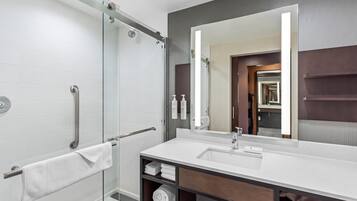 Room, 2 Queen Beds, Accessible (Hearing) | Bathroom shower