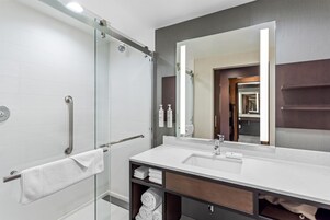 Room, 2 Queen Beds, Accessible (Hearing) | Bathroom shower