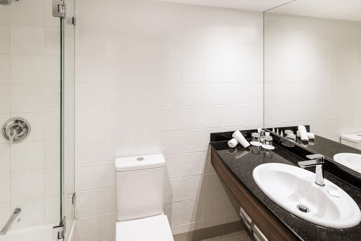 1 bedroom, minibar, in-room safe, desk