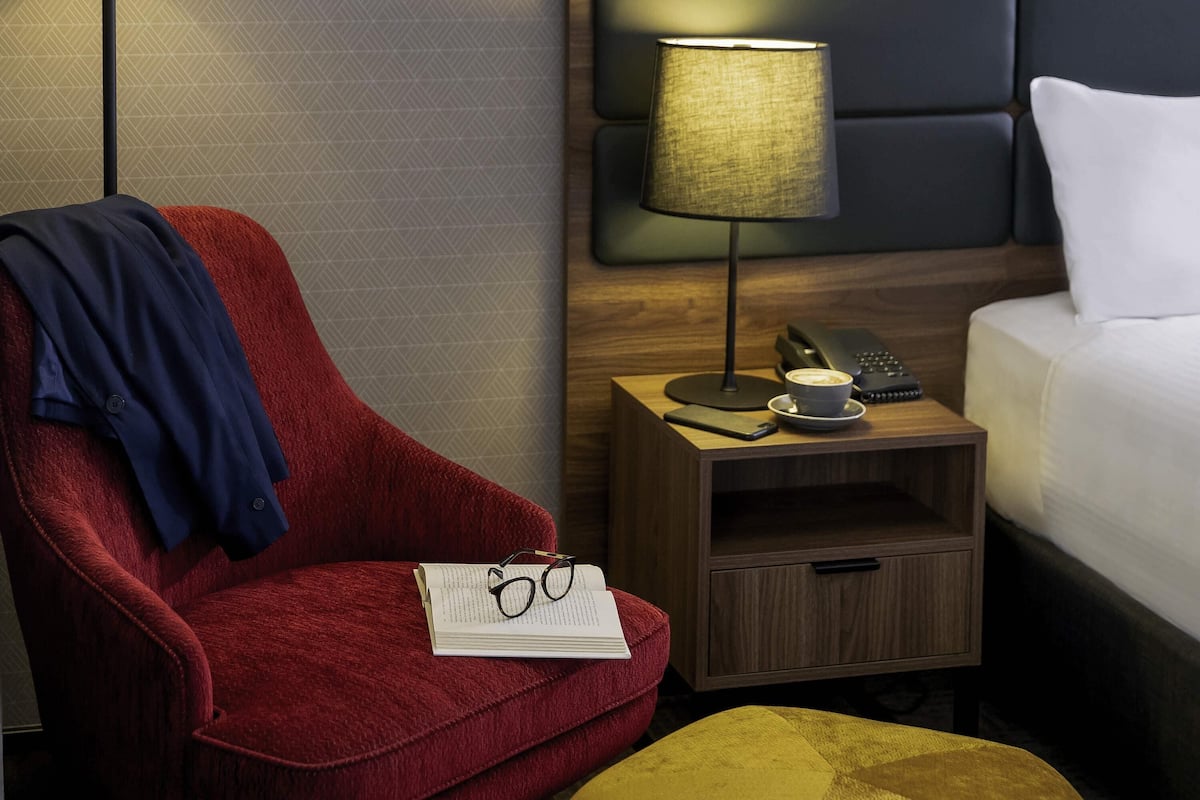 Deluxe Room, 1 King Bed