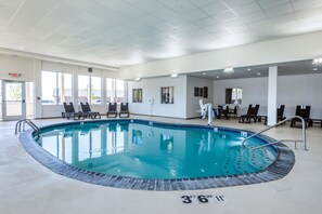 Indoor pool, pool loungers