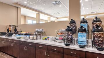 Sudah termasuk sarapan prasmanan