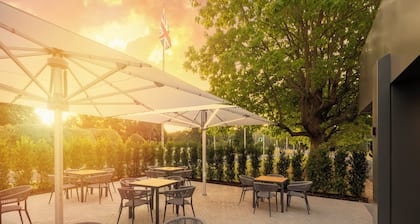 Holiday Inn London-Gatwick Airport by IHG