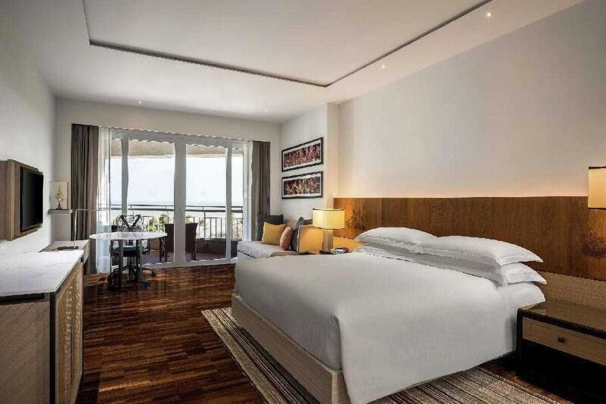Minibar, in-room safe, blackout drapes, iron/ironing board