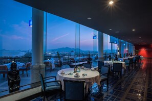 Nhà hàng