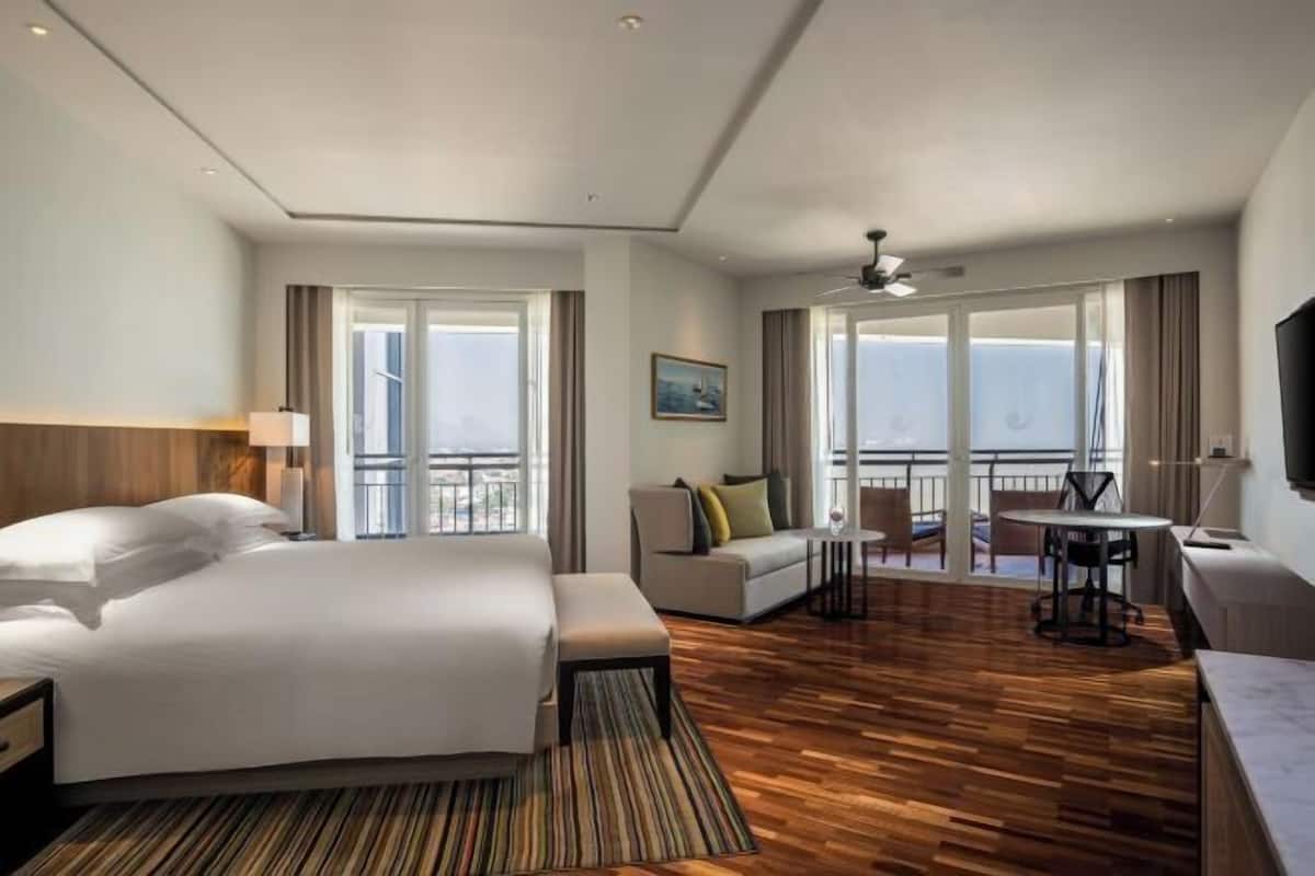 1 bedroom, minibar, in-room safe, blackout drapes