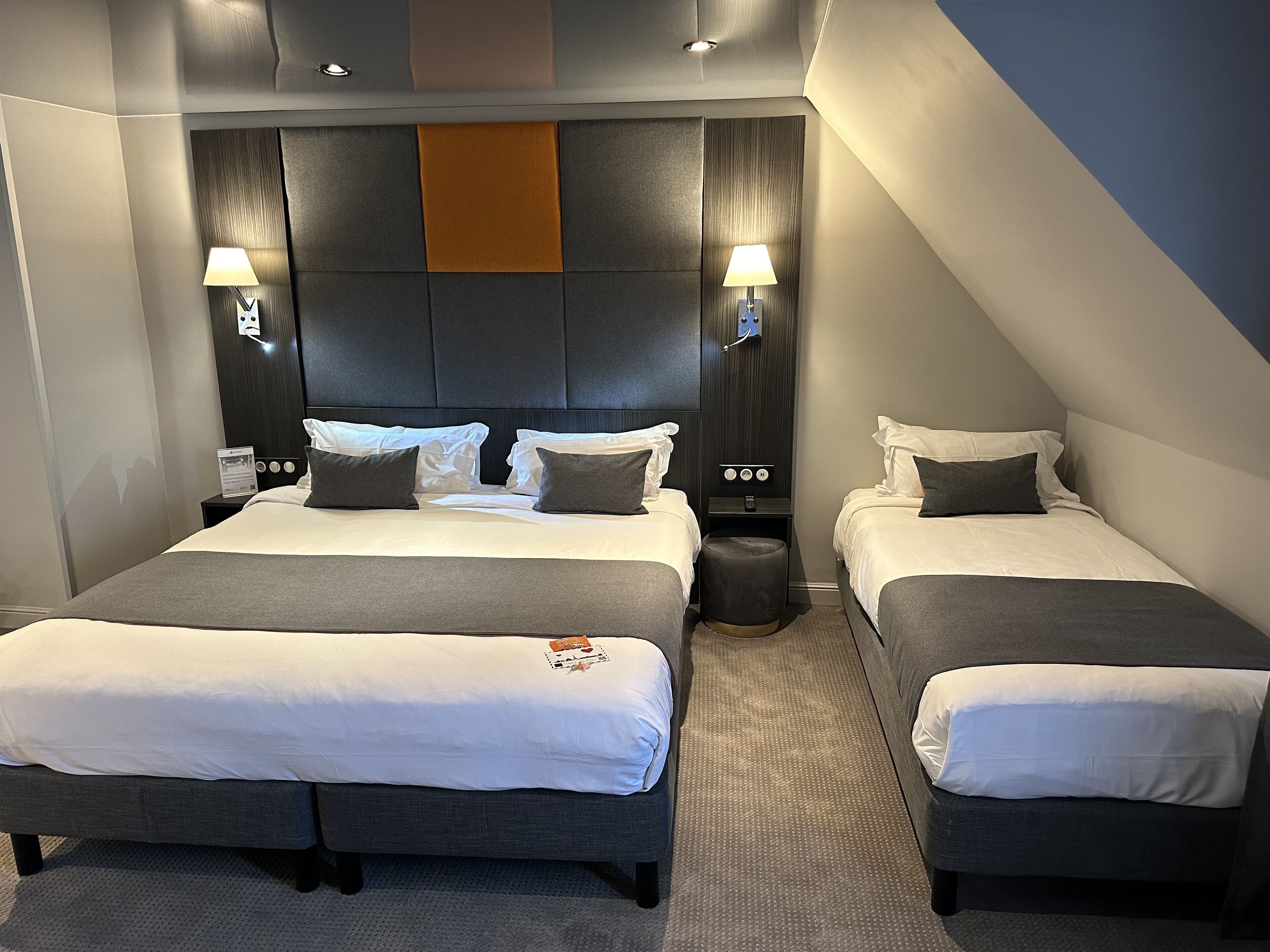 junior suite, 1 queen bed | premium bedding, minibar, in-room safe, individually furnished