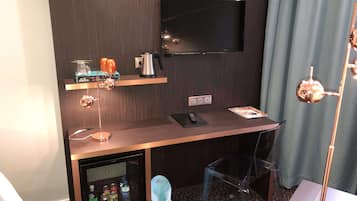 Premium bedding, minibar, in-room safe, individually furnished