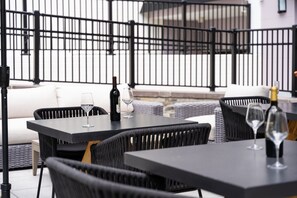 Terrace/patio - The Normandy Hotel (Washington)
