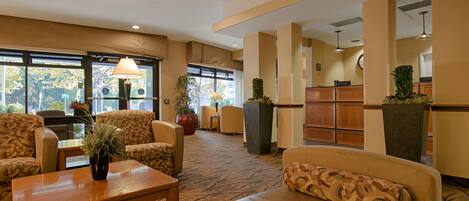 로비 좌석 공간