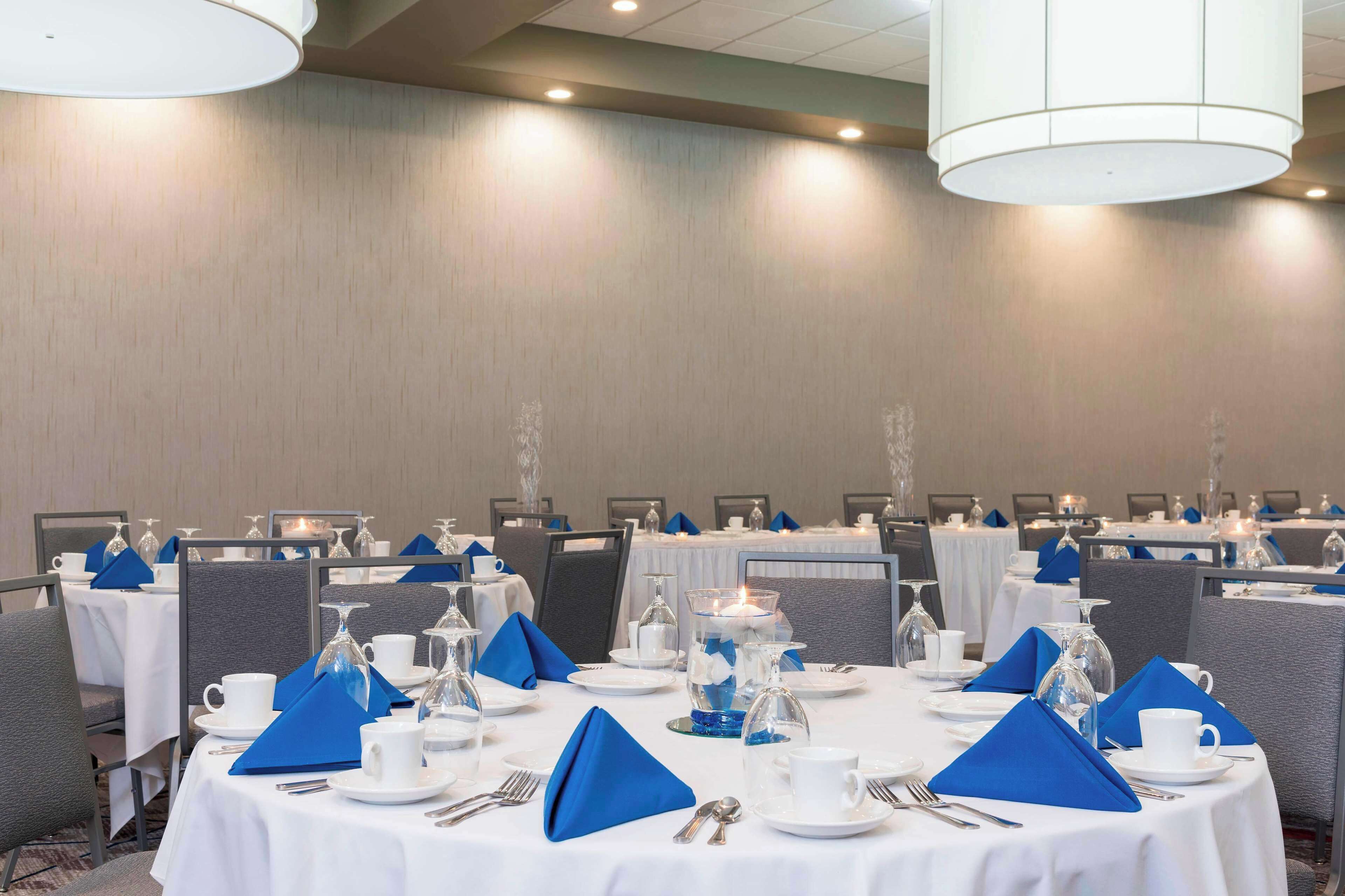 Foto - Sonesta Hotel Grand Rapids Airport