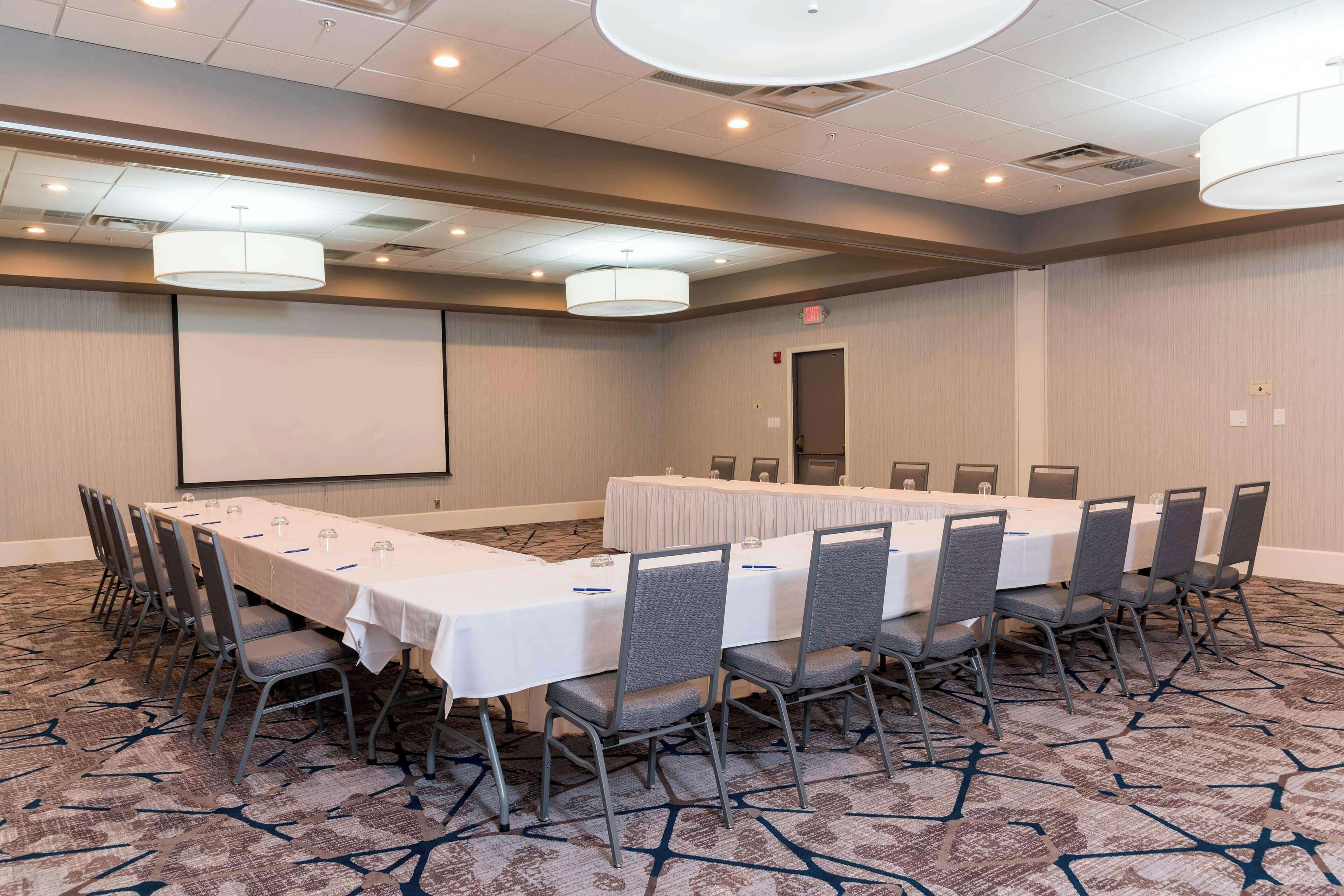 Foto - Sonesta Hotel Grand Rapids Airport