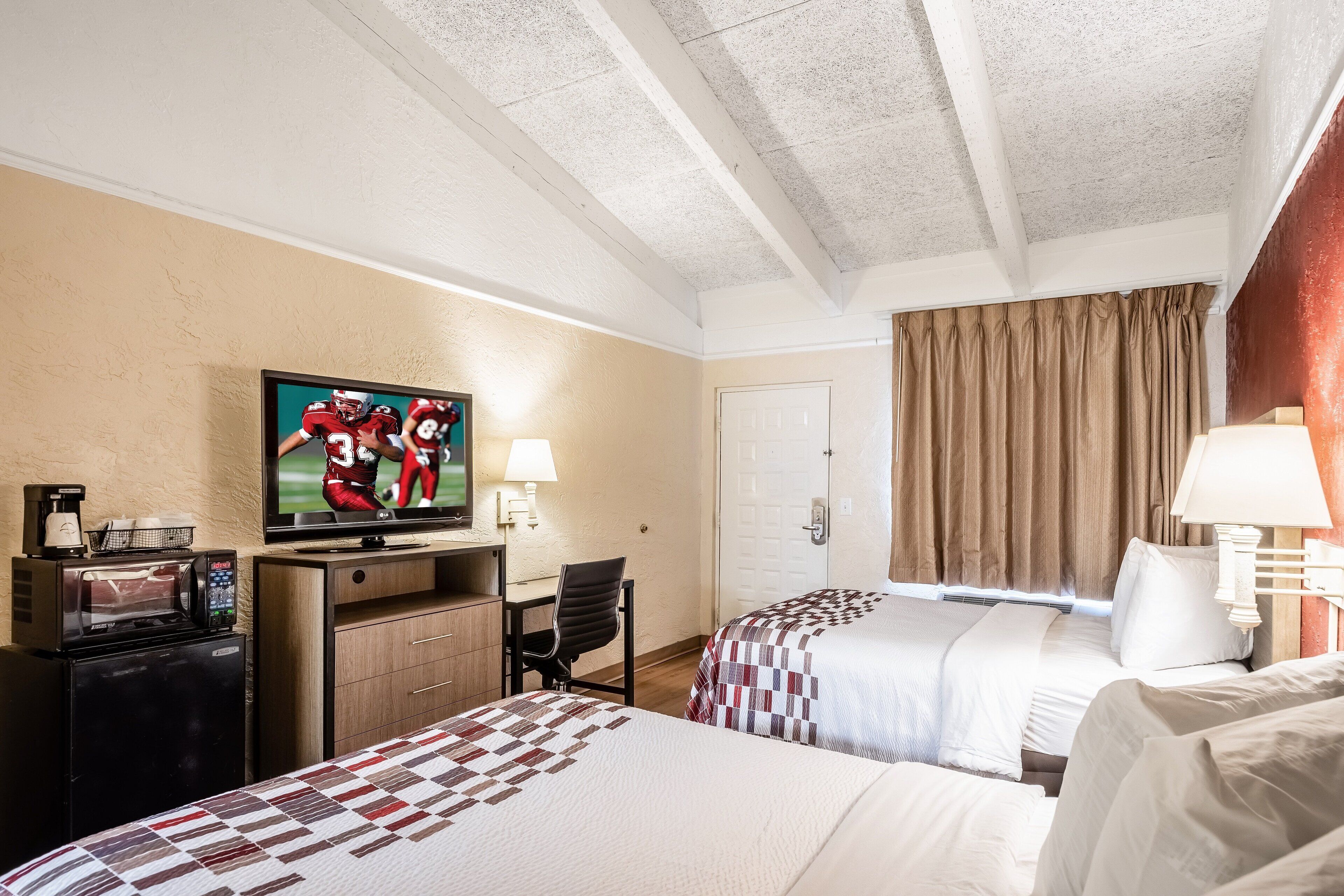 Photo - Red Roof Inn Tampa Bay - St Petersburg