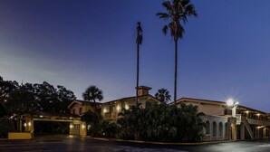 Unclassified image, 3 of 24, button - Red Roof Inn Tampa Bay - St Petersburg (St. Petersburg)