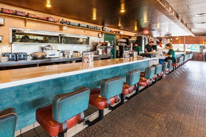 Howard Johnson by Wyndham Flagstaff