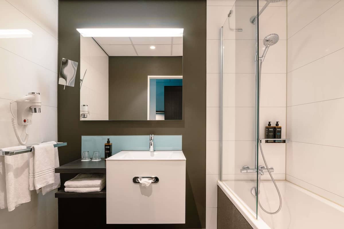 Minibar, desk, blackout curtains, soundproofing