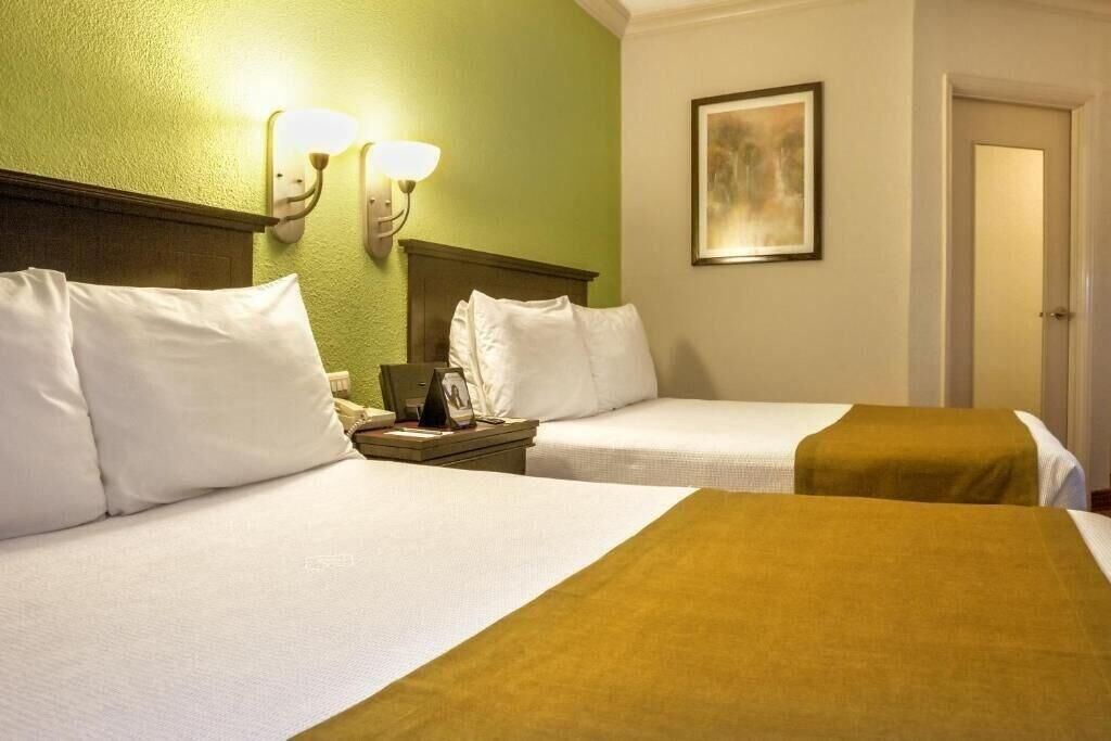 Hypo-allergenic bedding, in-room safe, desk, laptop workspace