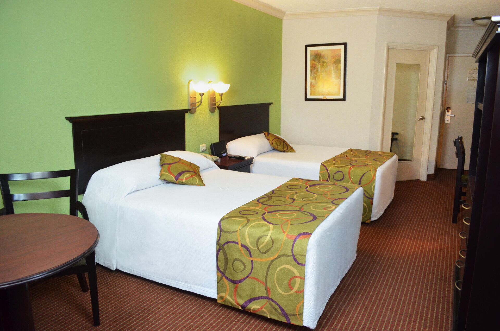 Hypo-allergenic bedding, in-room safe, desk, laptop workspace