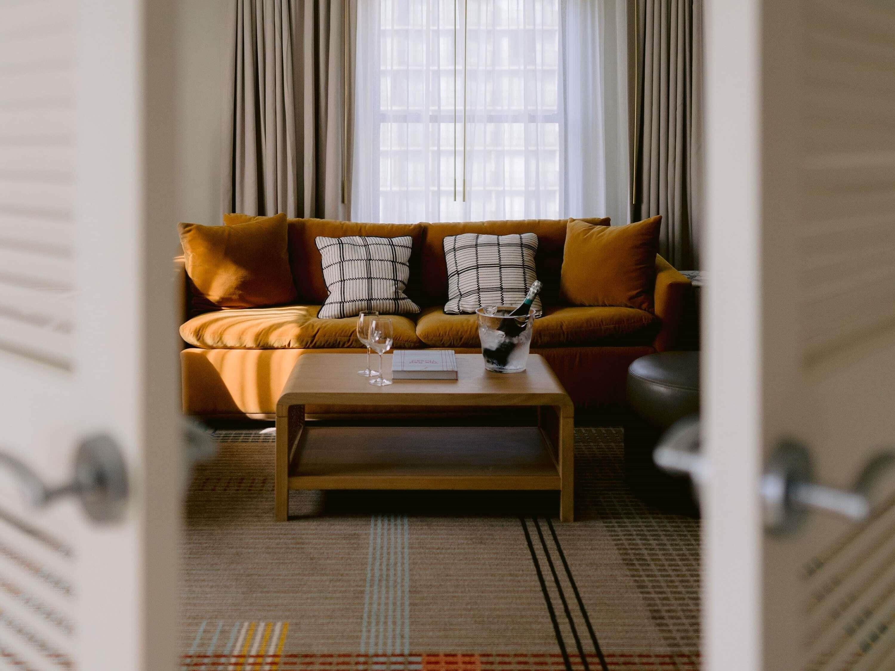 Suite, 1 Bedroom, Corner