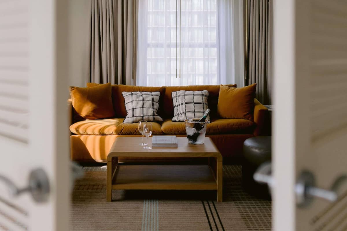 Suite, 1 chambre, en coin | Literie hypoallergénique, minibar, coffre-fort, bureau