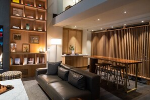 Sala de estar en el lobby
